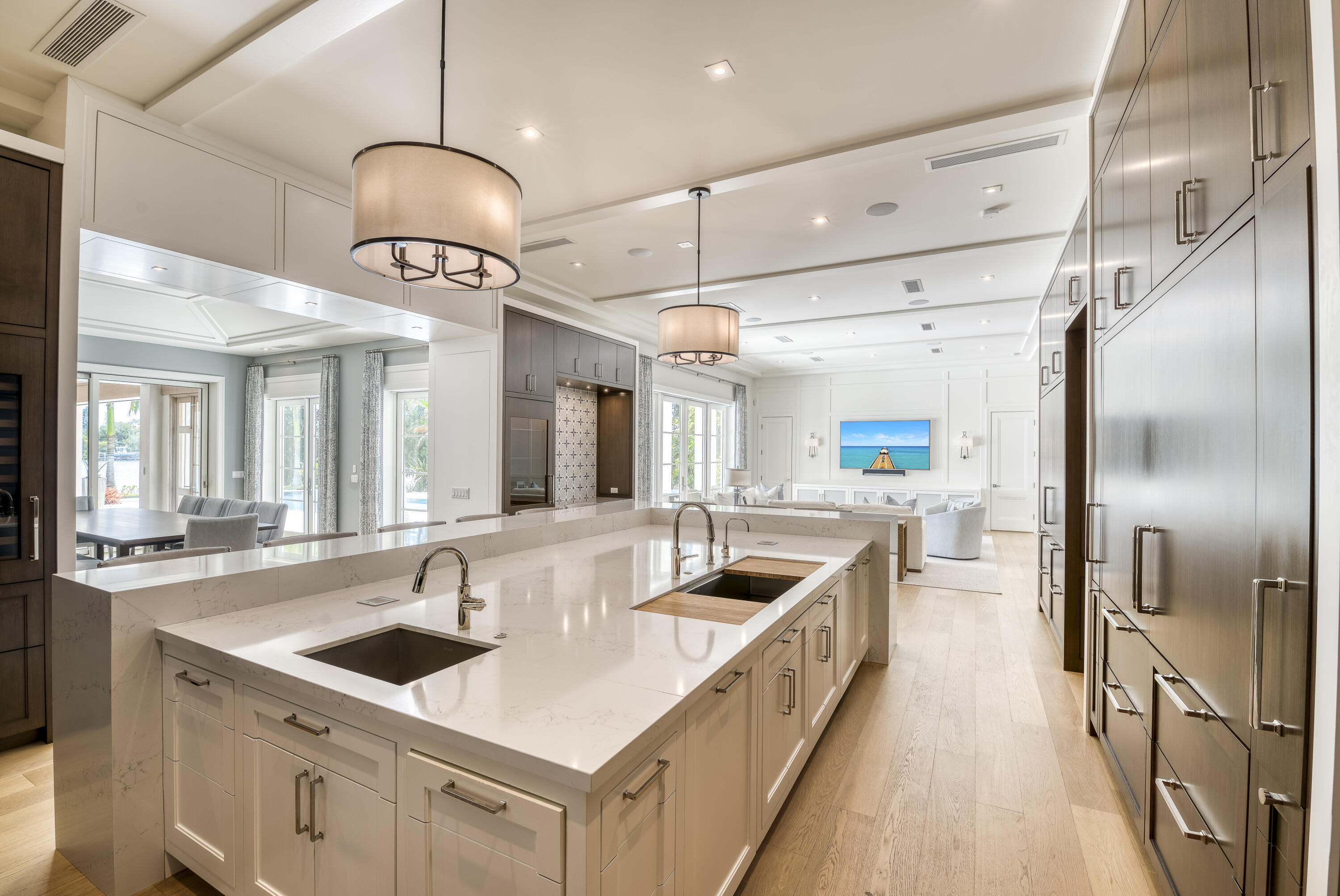 19651 North Riverside Drive Jupiter, FL 33469 - Photo 32 of 61 012