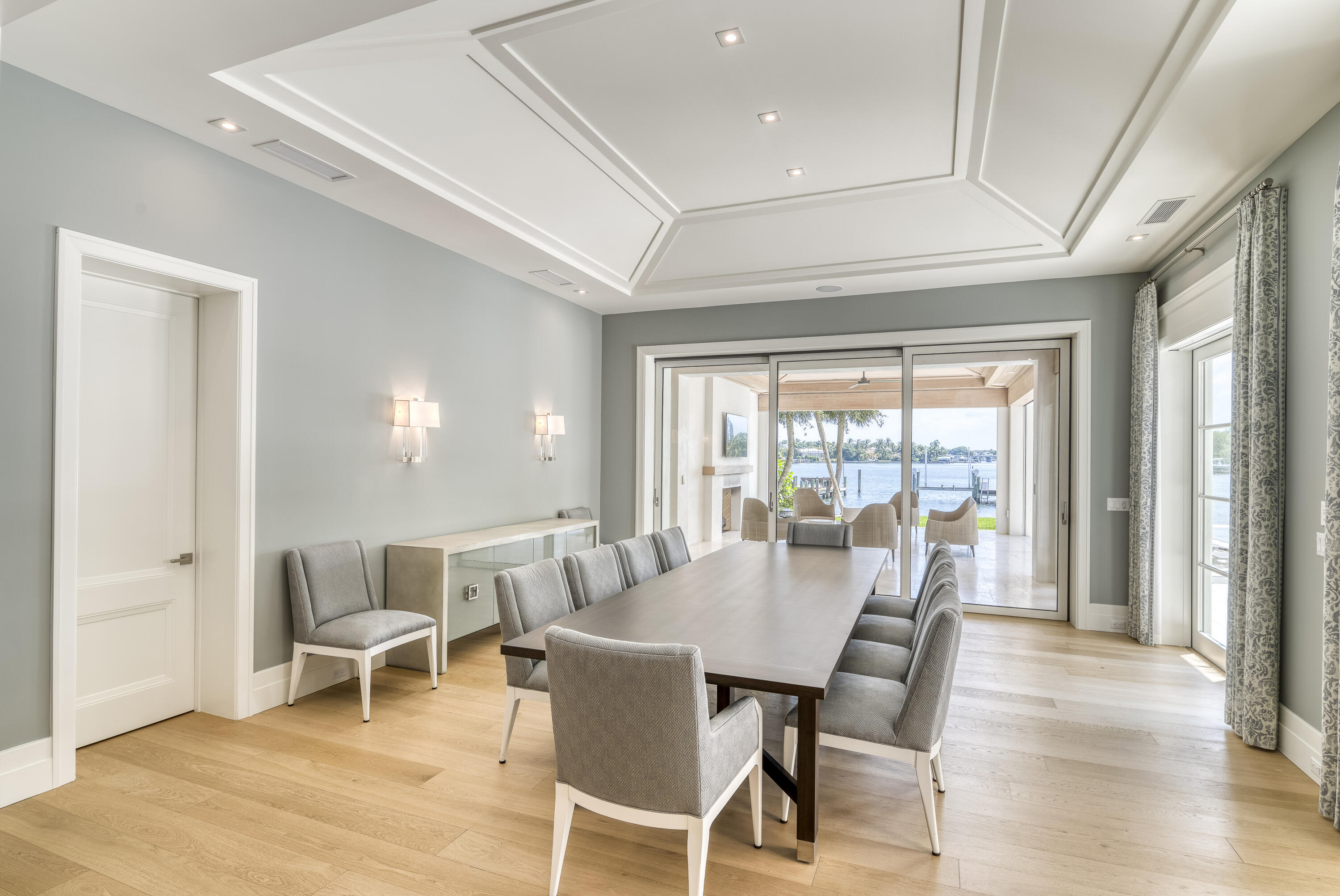 19651 North Riverside Drive Jupiter, FL 33469 - Photo 37 of 61 017