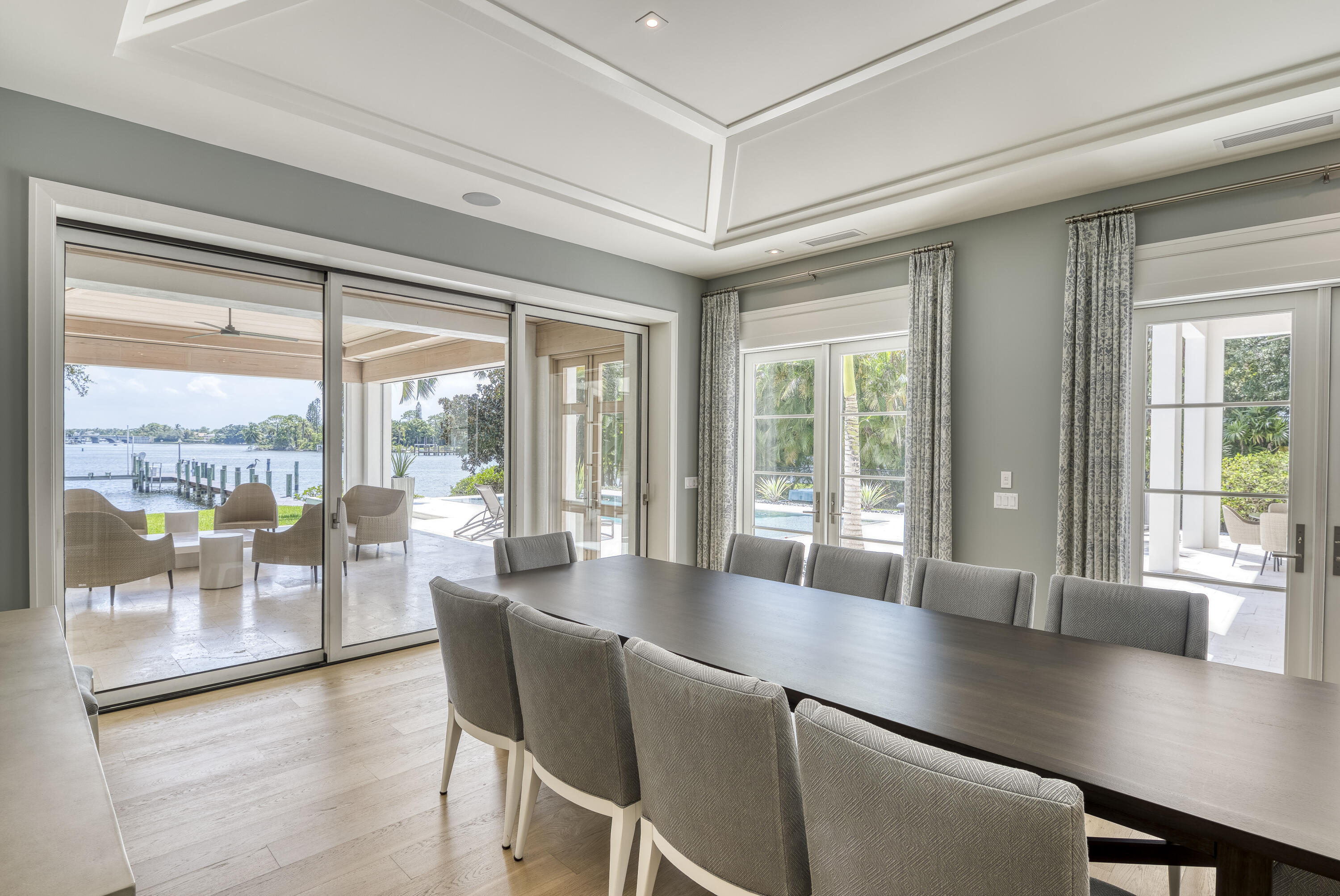 19651 North Riverside Drive Jupiter, FL 33469 - Photo 38 of 61 018