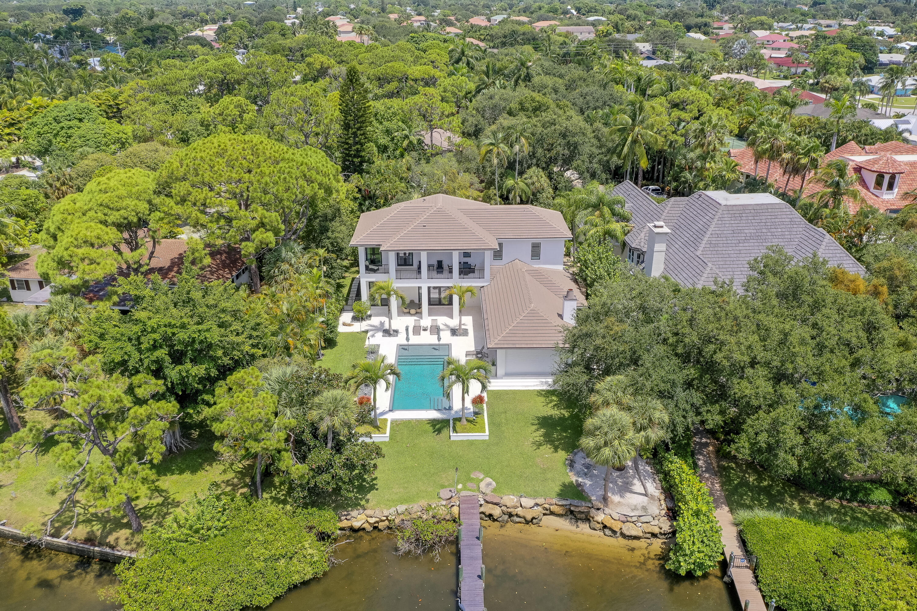 19651 North Riverside Drive Jupiter, FL 33469 - Photo 53 of 61 034