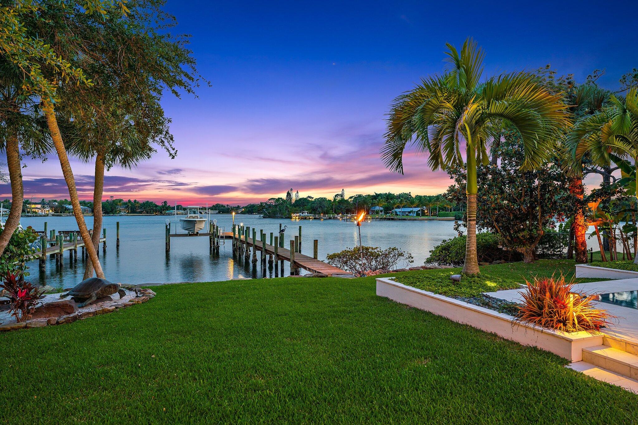 19651 North Riverside Drive Jupiter, FL 33469 - Photo 7 of 61 007-19651RiversideDrive-Jupiter-FL-33469