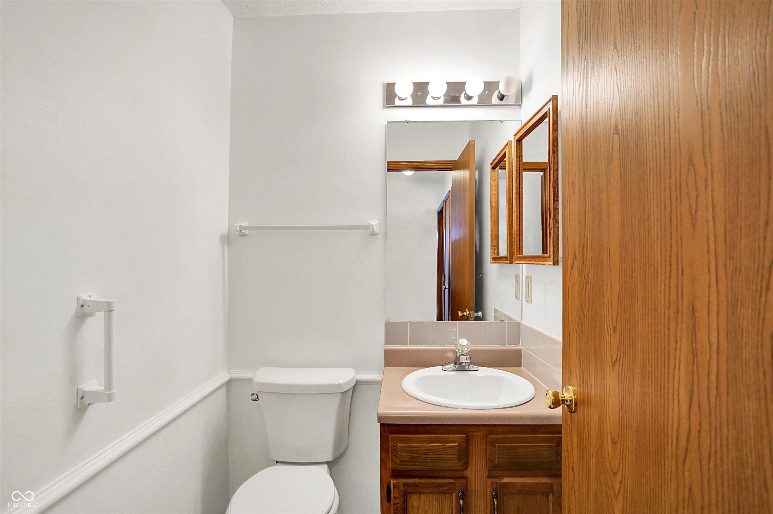 1035 Ina Circle Franklin, IN 46131 - Photo 11 of 18 Gallery Image 11