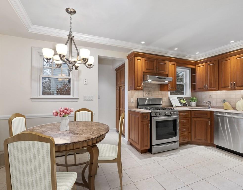 29 Ivy Road Belmont, MA 02478 - Photo 17 of 38