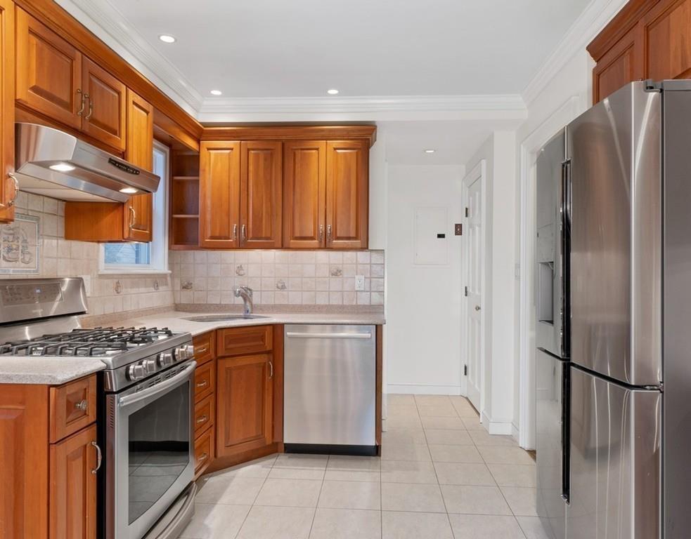 29 Ivy Road Belmont, MA 02478 - Photo 19 of 38
