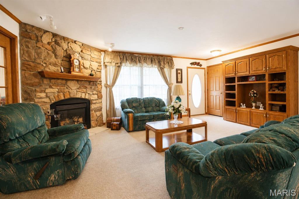 1711 Methodist Street Carlyle, IL 62231 - Photo 4 of 43