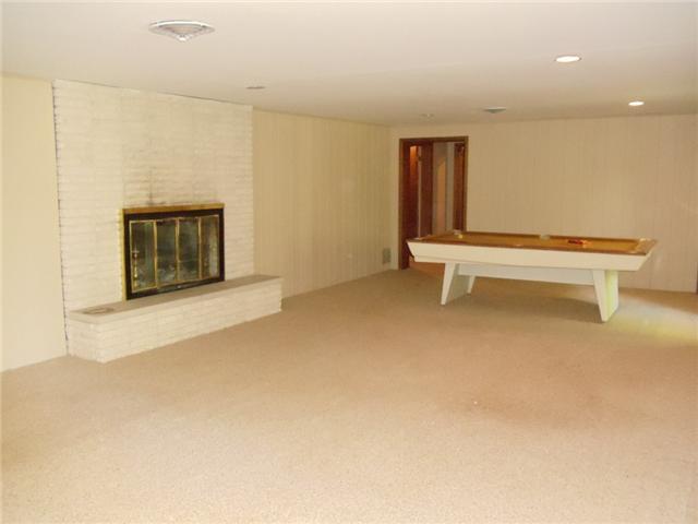 4553 Dickson Road Indianapolis, IN 46226 - Photo 11 of 16 Gallery Image 11