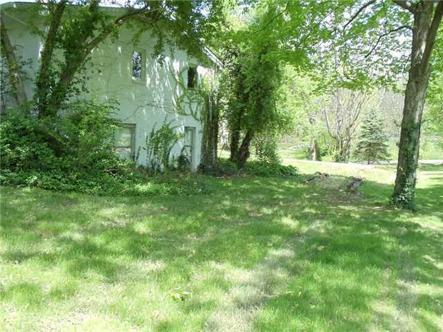 4553 Dickson Road Indianapolis, IN 46226 - Photo 15 of 16 Gallery Image 15