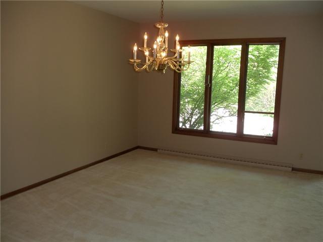 4553 Dickson Road Indianapolis, IN 46226 - Photo 4 of 16 Gallery Image 4