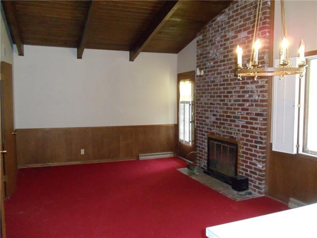 4553 Dickson Road Indianapolis, IN 46226 - Photo 6 of 16 Gallery Image 6