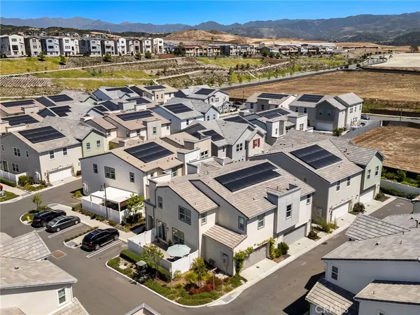 $1,069,000 | 111 Homestead Road, Rancho Mission Viejo, CA 92694