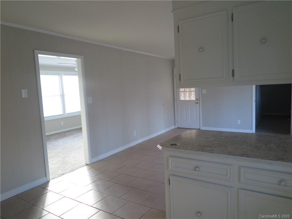 1041 Avondale Road Lowell, NC 28098 - Photo 6 of 22 Gallery Image 6