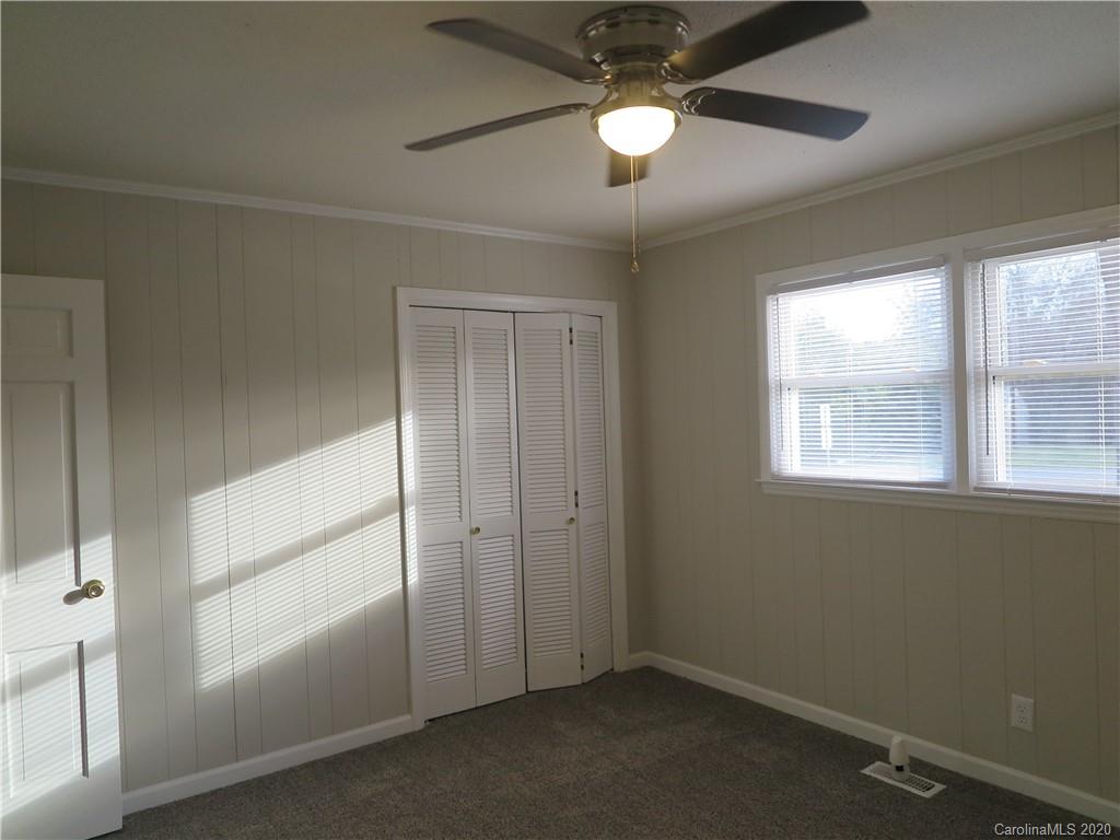 1041 Avondale Road Lowell, NC 28098 - Photo 10 of 22 Gallery Image 10