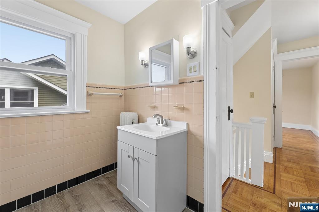 42 Walnut Street Rutherford, NJ 07070 - Photo 22 of 39