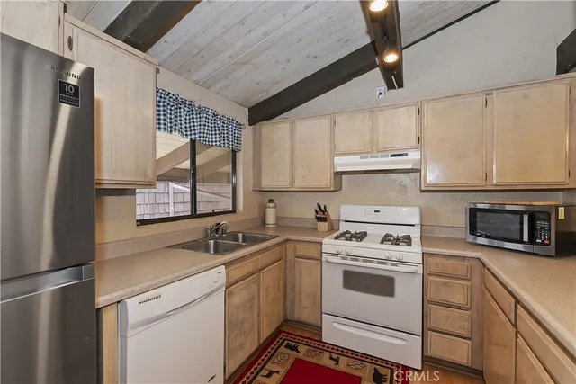 $474,900 | 861 Thrush Drive, Unit 14, Big Bear Lake, CA 92315