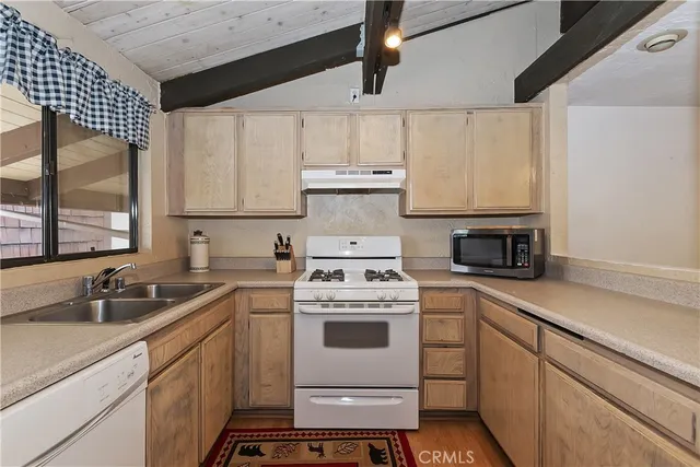 $474,900 | 861 Thrush Drive, Unit 14, Big Bear Lake, CA 92315