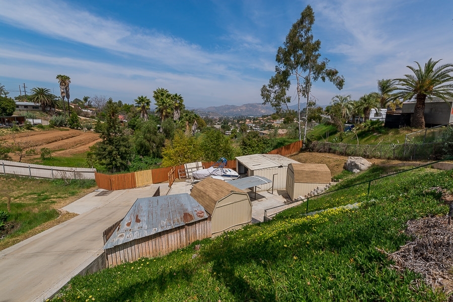 8663 Gardena Road Lakeside, CA 92040 - Photo 12 of 25