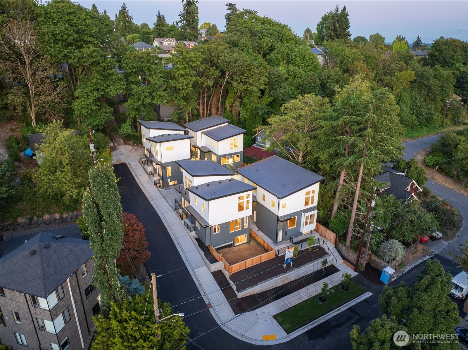 1804 28th Avenue South Seattle, WA 98144 - Photo 23 of 25