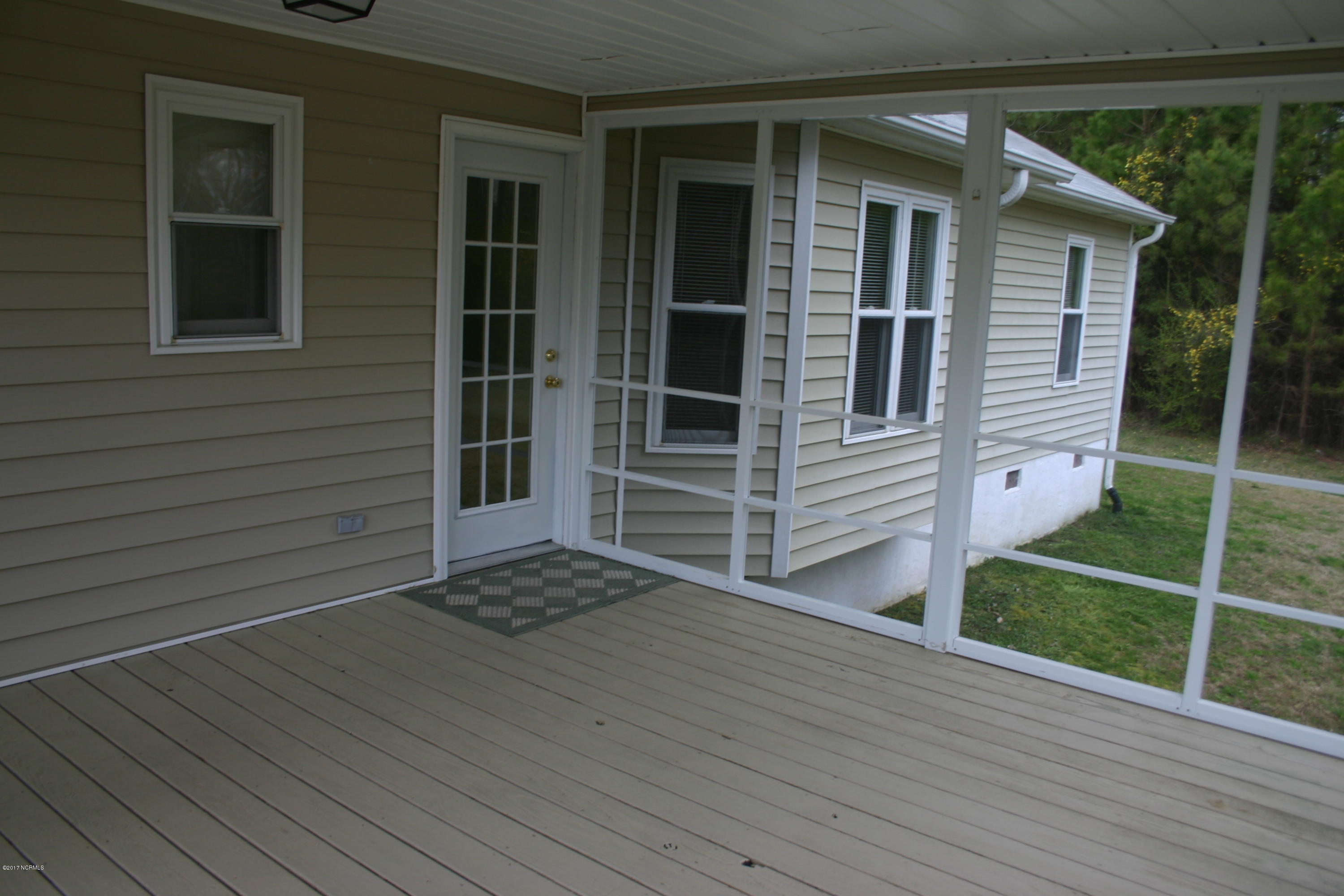 350 Spring Garden Road New Bern, NC 28562 - Photo 5 of 27 IMG_7820