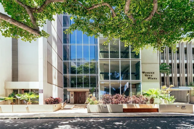 $2,950 | 1212 Punahou Street, Unit 2005, Honolulu, HI 96826