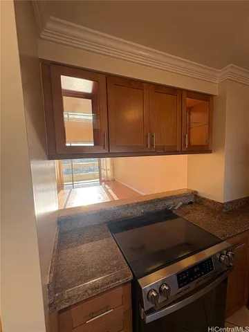 $2,950 | 1212 Punahou Street, Unit 2005, Honolulu, HI 96826