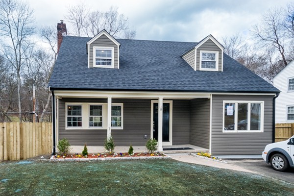 10 Ronaele Road Medford, MA 02155 - Photo 3 of 30 Gallery Image 3