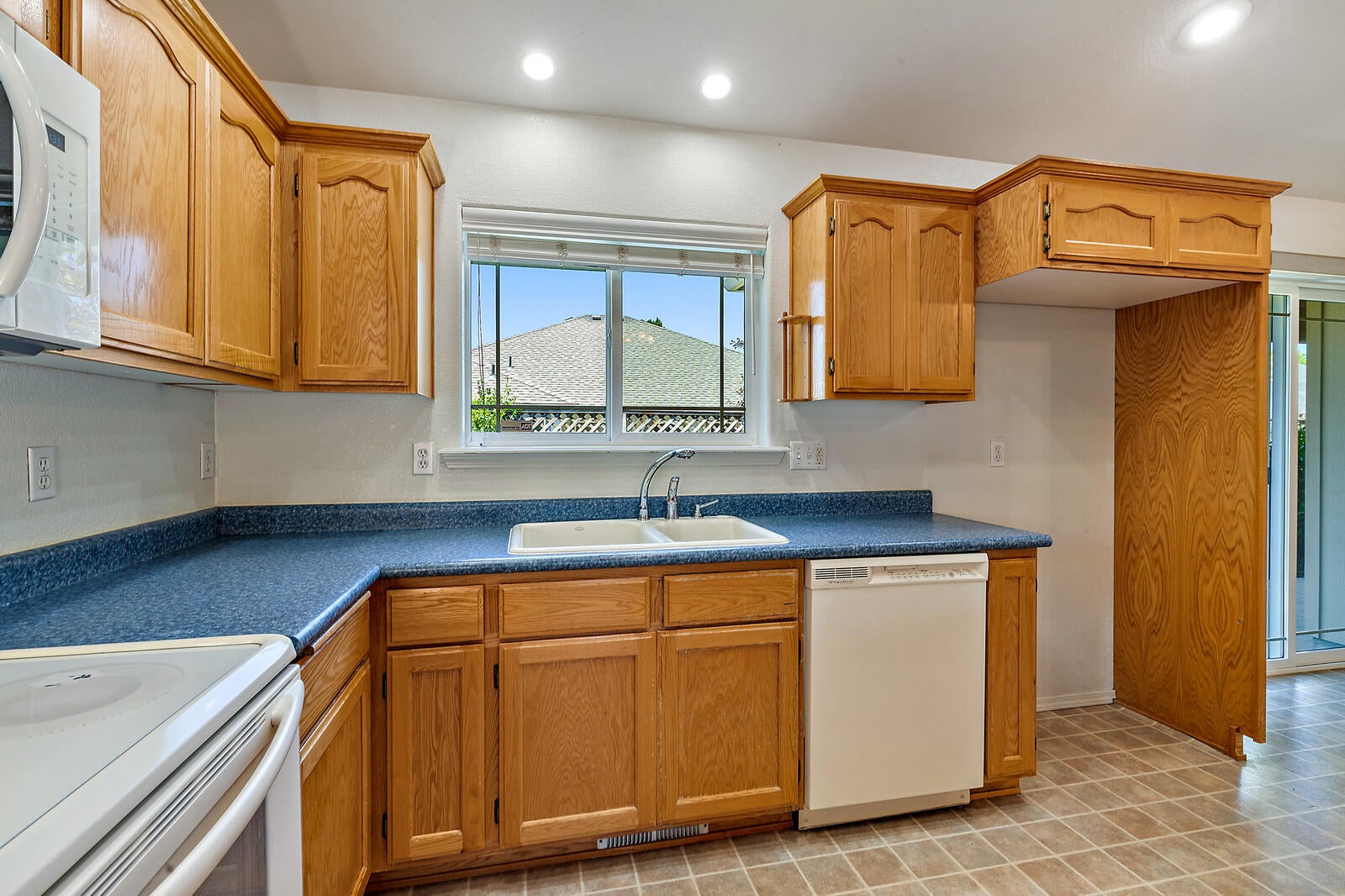 1234 Pheasant Way Central Point, OR 97502 - Photo 20 of 37 21_PW_21_mls
