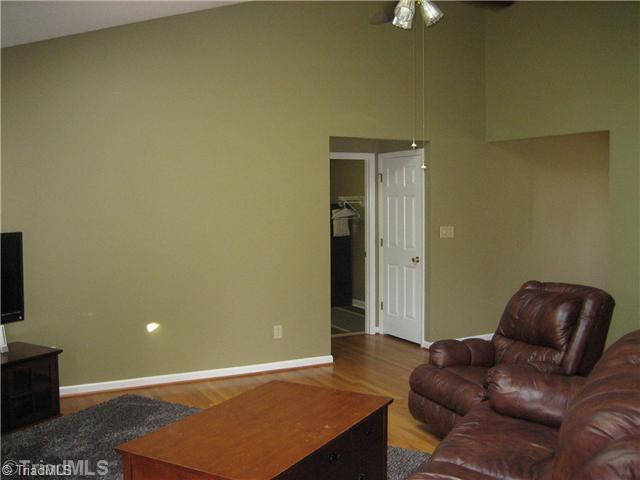 206 Stapleton Way High Point, NC 27265 - Photo 3 of 16 Living Room.