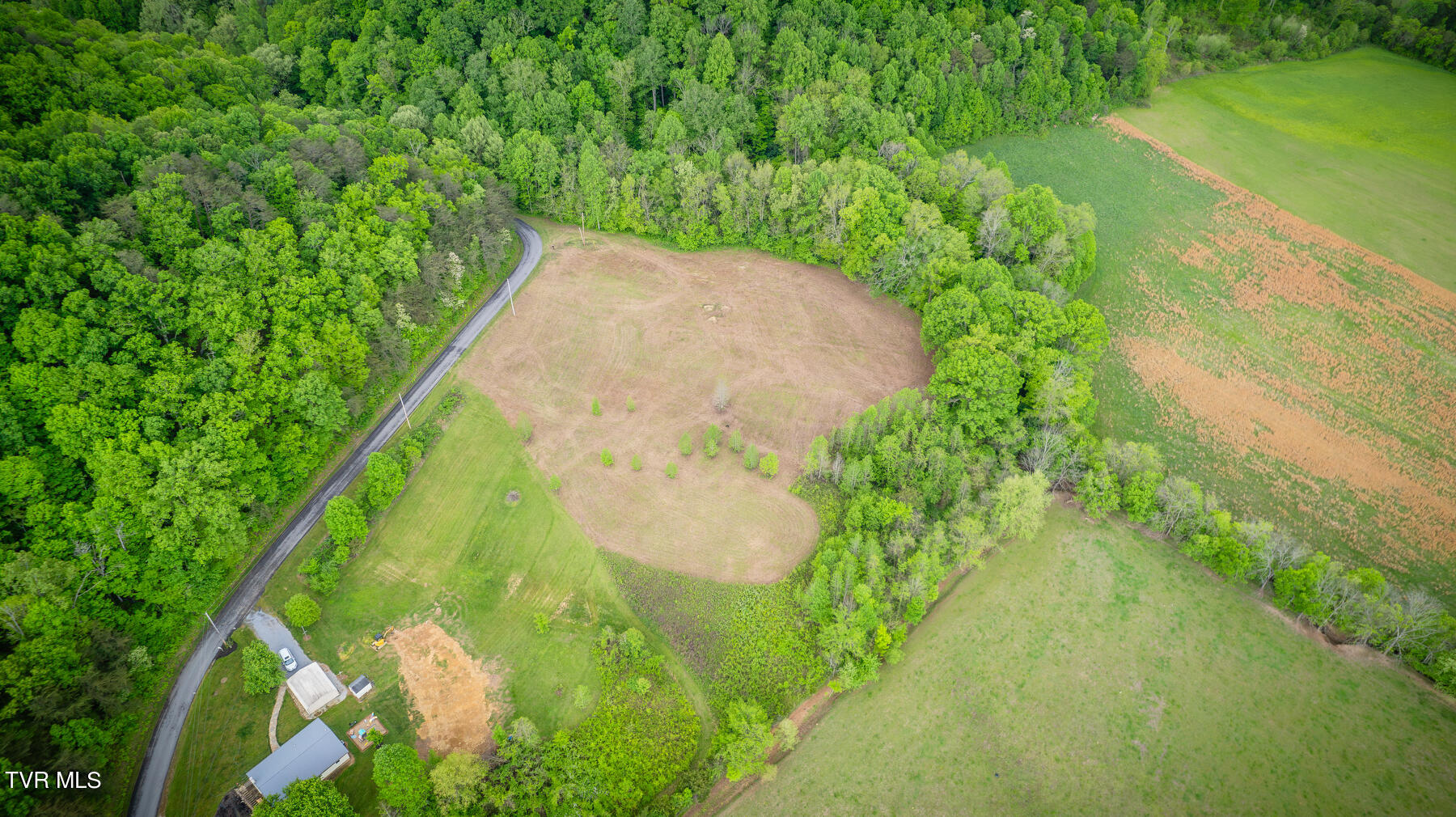 270 Jackson Hollow Road Mosheim, TN 37818 - Photo 8 of 20 103