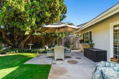 $2,495,000 | 3868 Avenida Feliz, Rancho Santa Fe, CA 92091