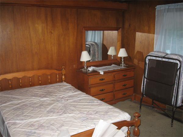 89 Juniper Road Holbrook, MA 02343 - Photo 4 of 7 a bedroom with a bed and a closet