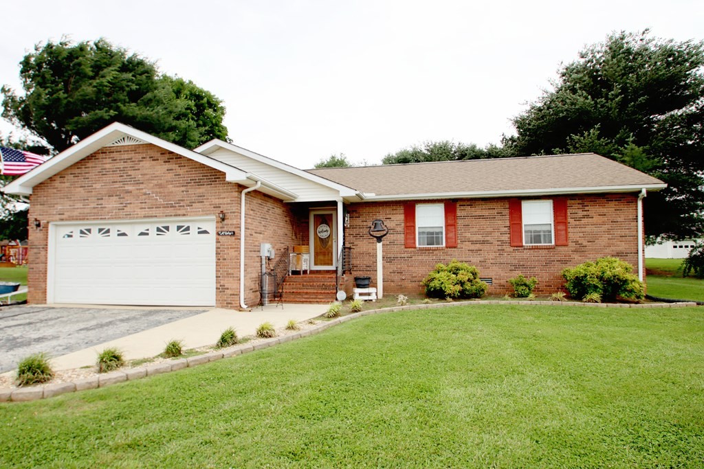 166 James Austin Road Sparta, TN 38583 - Photo 4 of 29 Gallery Image 4