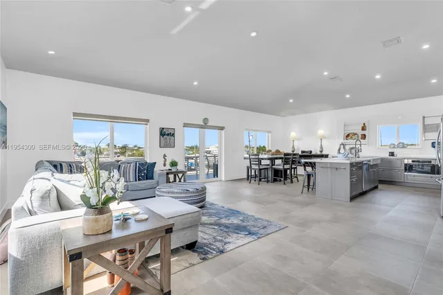 $1,175,000 | 16 North Channel Drive, Key Largo, FL 33037