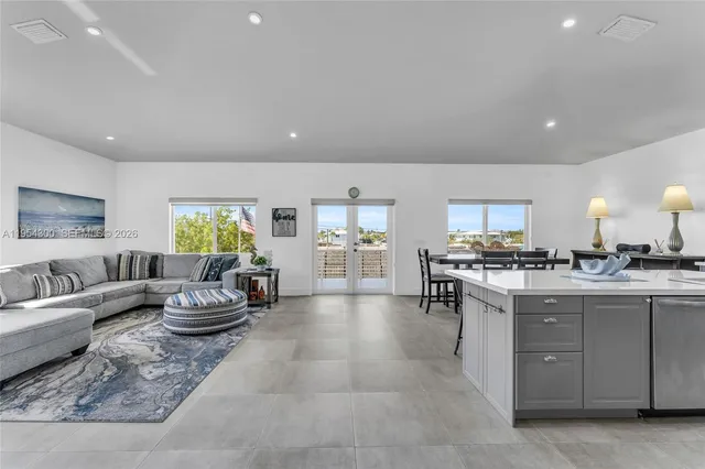 $1,175,000 | 16 North Channel Drive, Key Largo, FL 33037