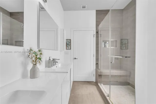 $1,175,000 | 16 North Channel Drive, Key Largo, FL 33037