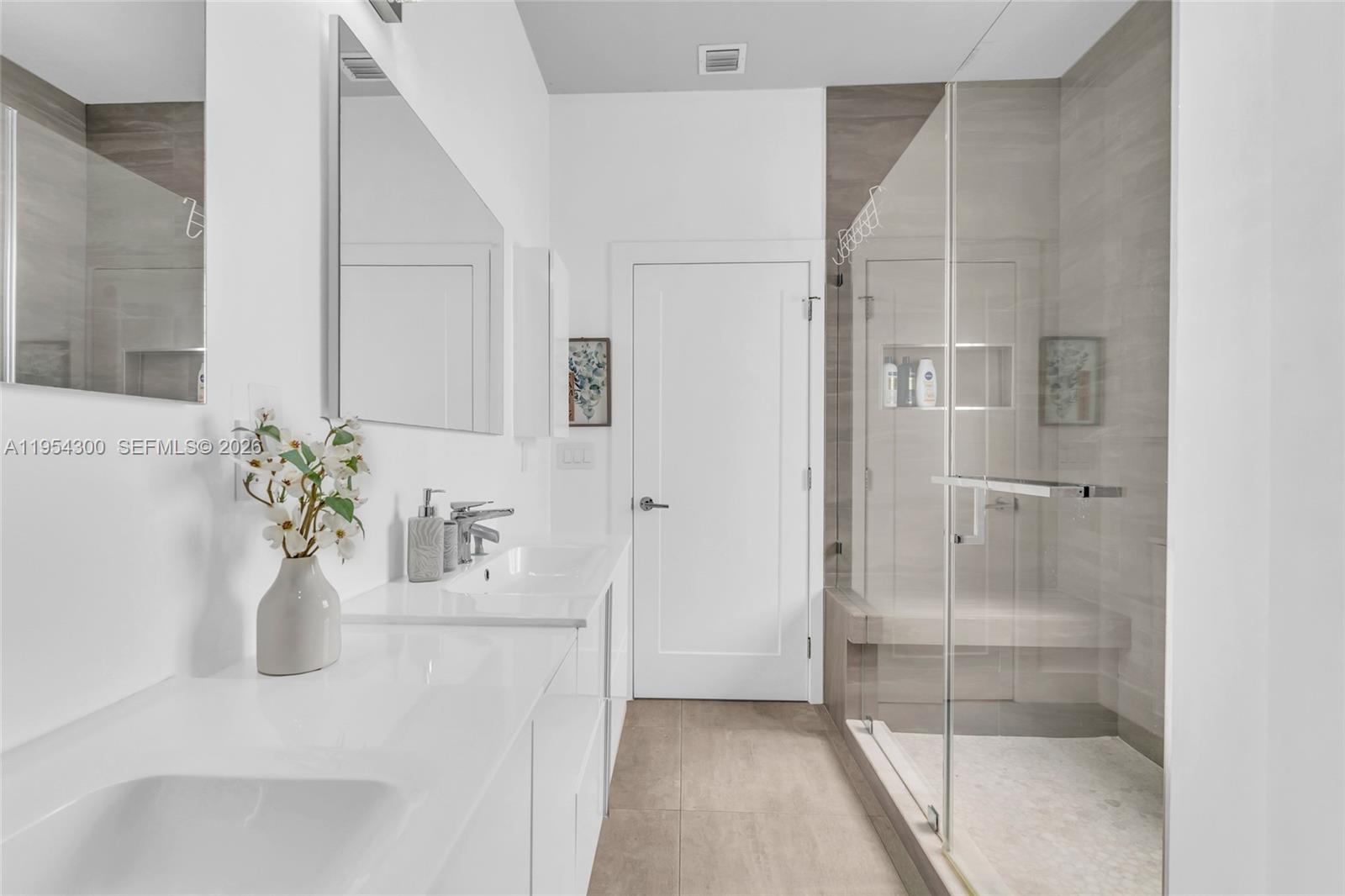 16 North Channel Drive Key Largo, FL 33037 - Photo 36 of 49 Master Bath