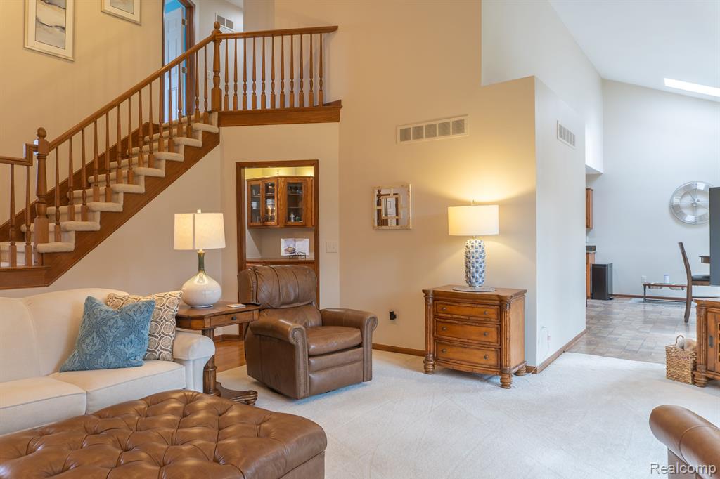 1058 Bloomview Circle Rochester, MI 48307 - Photo 19 of 64