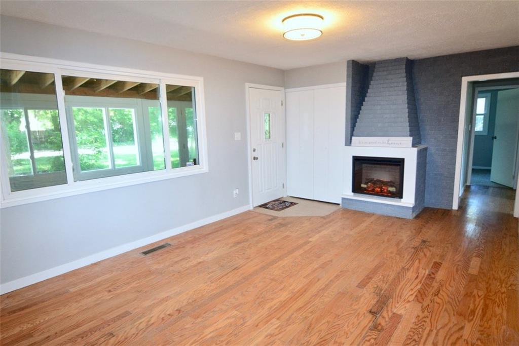 1804 Randall Road Indianapolis, IN 46240 - Photo 5 of 18 Gallery Image 5