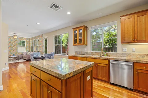 $1,290,000 | 68 Pinheiro Circle, Novato, CA 94945