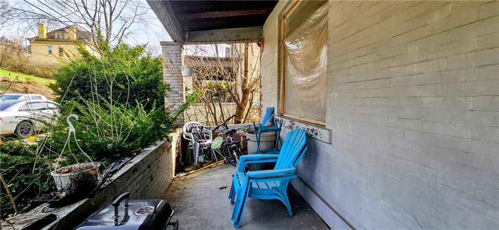 53 Carrick Avenue Pittsburgh, PA 15210 - Photo 8 of 48