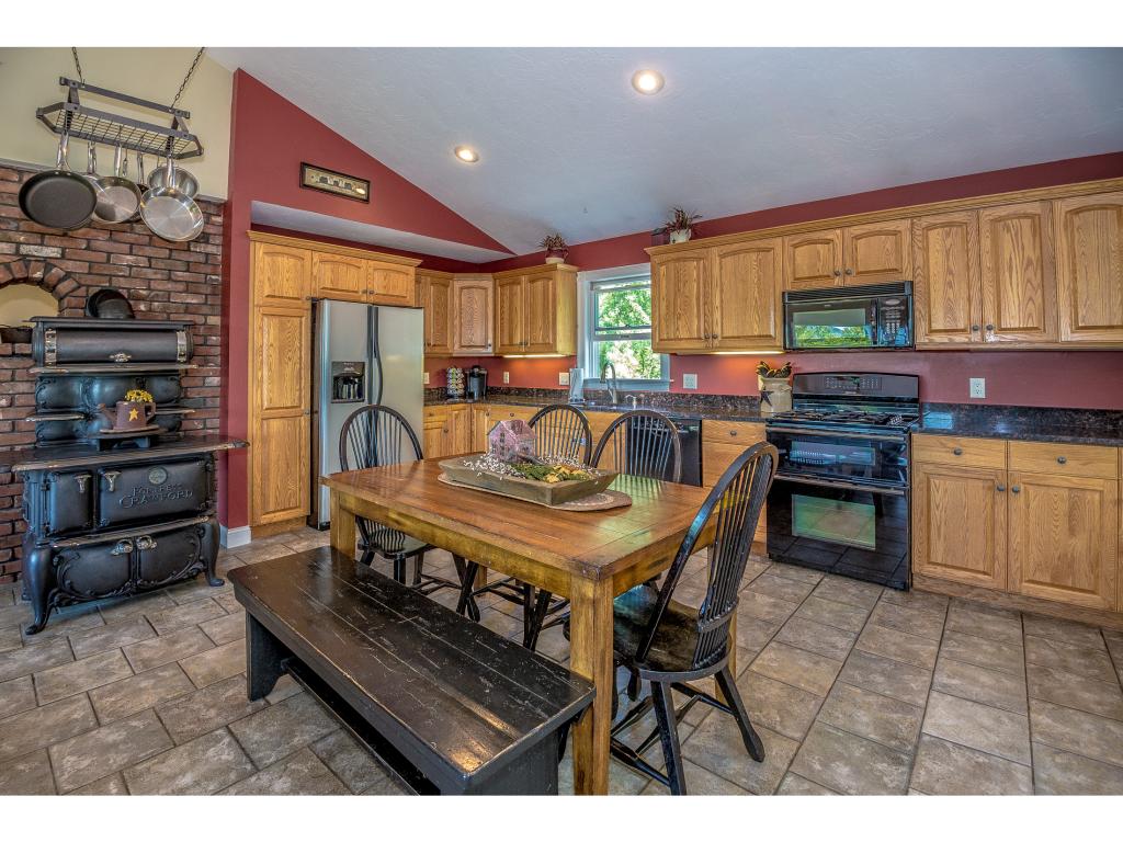 51 Southview Loop Conway, NH 03813 - Photo 4 of 31 Gallery Image 4