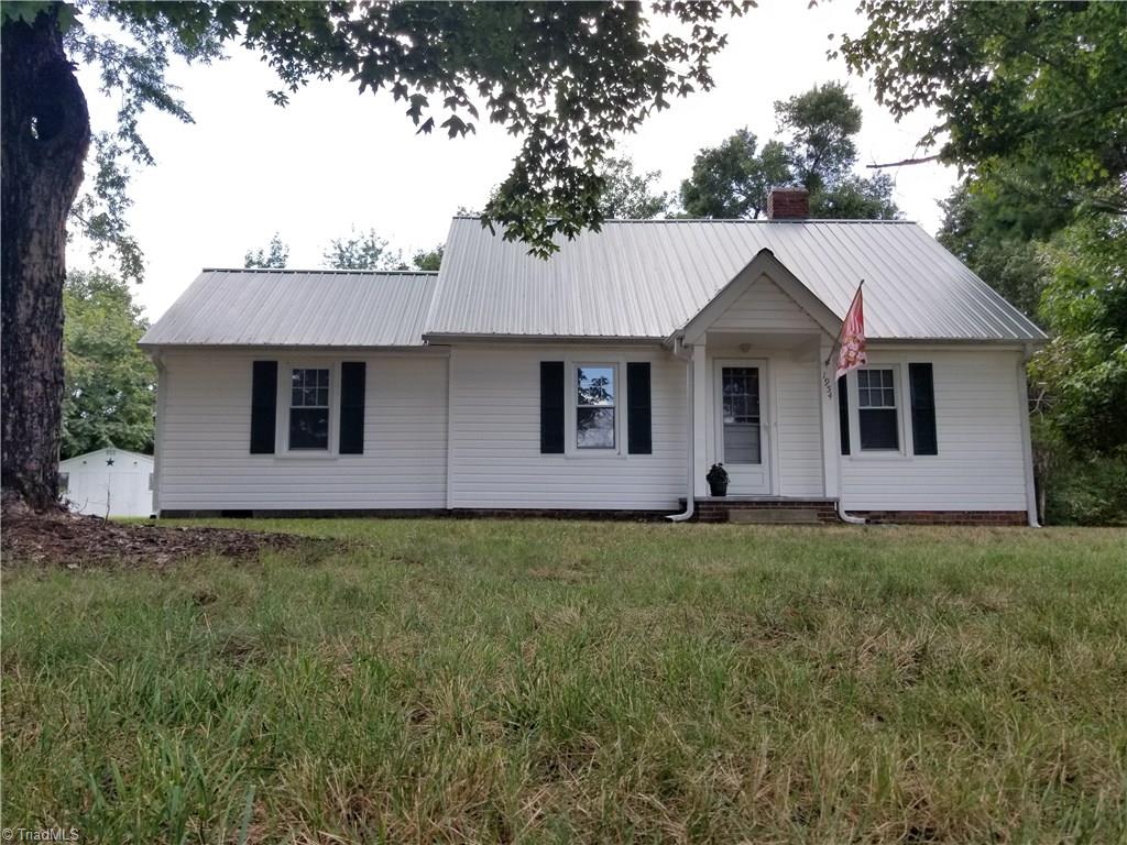 1954 Thomas Road Lexington, NC 27295 - Photo 1 of 30 Charming Country Cottage on 6.49 Acres!