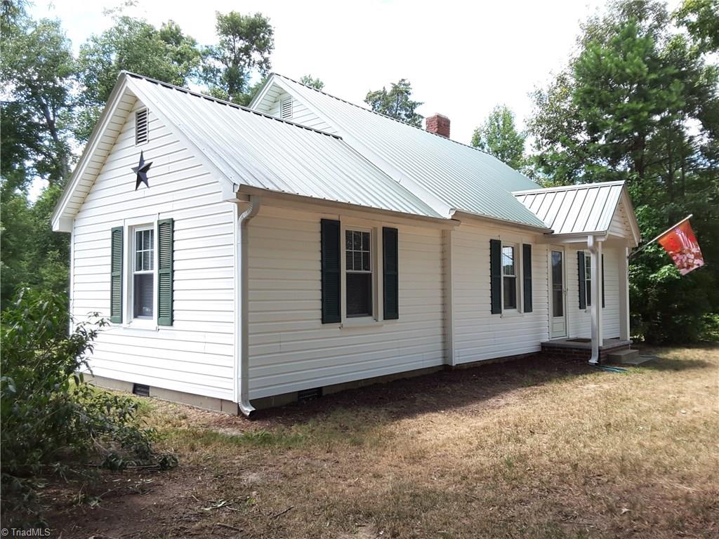 1954 Thomas Road Lexington, NC 27295 - Photo 2 of 30 Gallery Image 2
