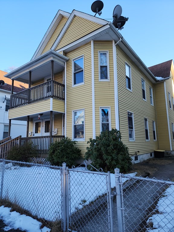 14 Mckinley Road Worcester, MA 01605 - Photo 3 of 12 Gallery Image 3