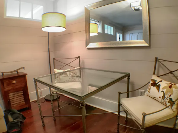 $1,995 | 251 Meeting Street, Unit 3, Charleston, SC 29401