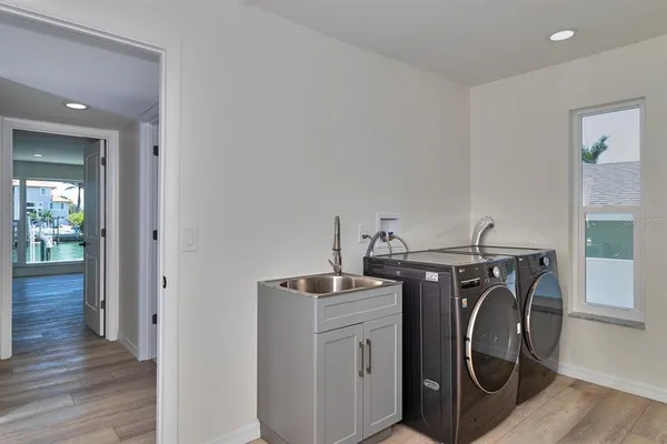 $2,494,900 | 451 Palm Island Northeast, Clearwater Beach, FL 33767