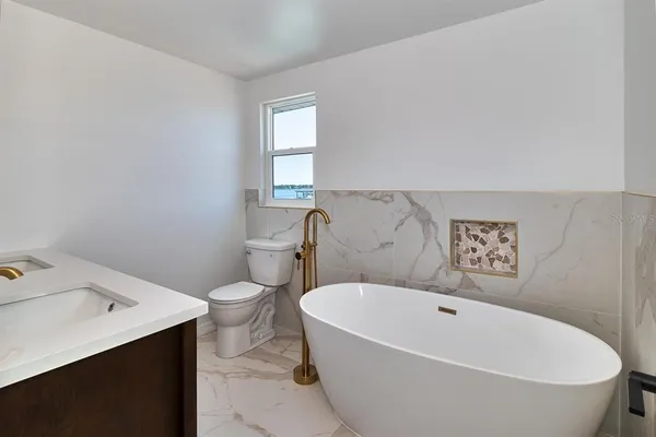 $2,494,900 | 451 Palm Island Northeast, Clearwater Beach, FL 33767