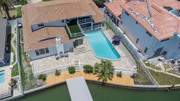 $2,494,900 | 451 Palm Island Northeast, Clearwater Beach, FL 33767