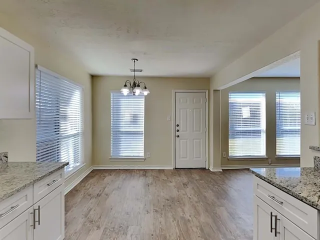 $2,075 | 16942 Hampton Glen Court, Houston, TX 77083
