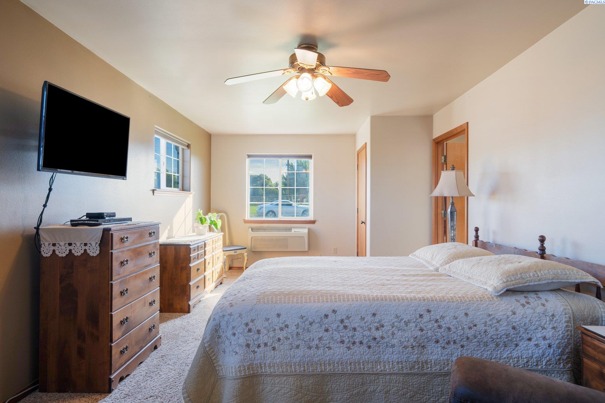 370 Forrest Road Grandview, WA 98930 - Photo 14 of 31 Gallery Image 14