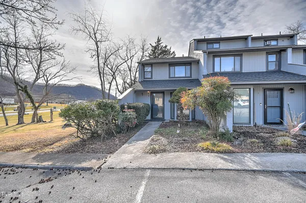 $199,900 | 2420 Volunteer Parkway, Unit 1A, Bristol, TN 37620